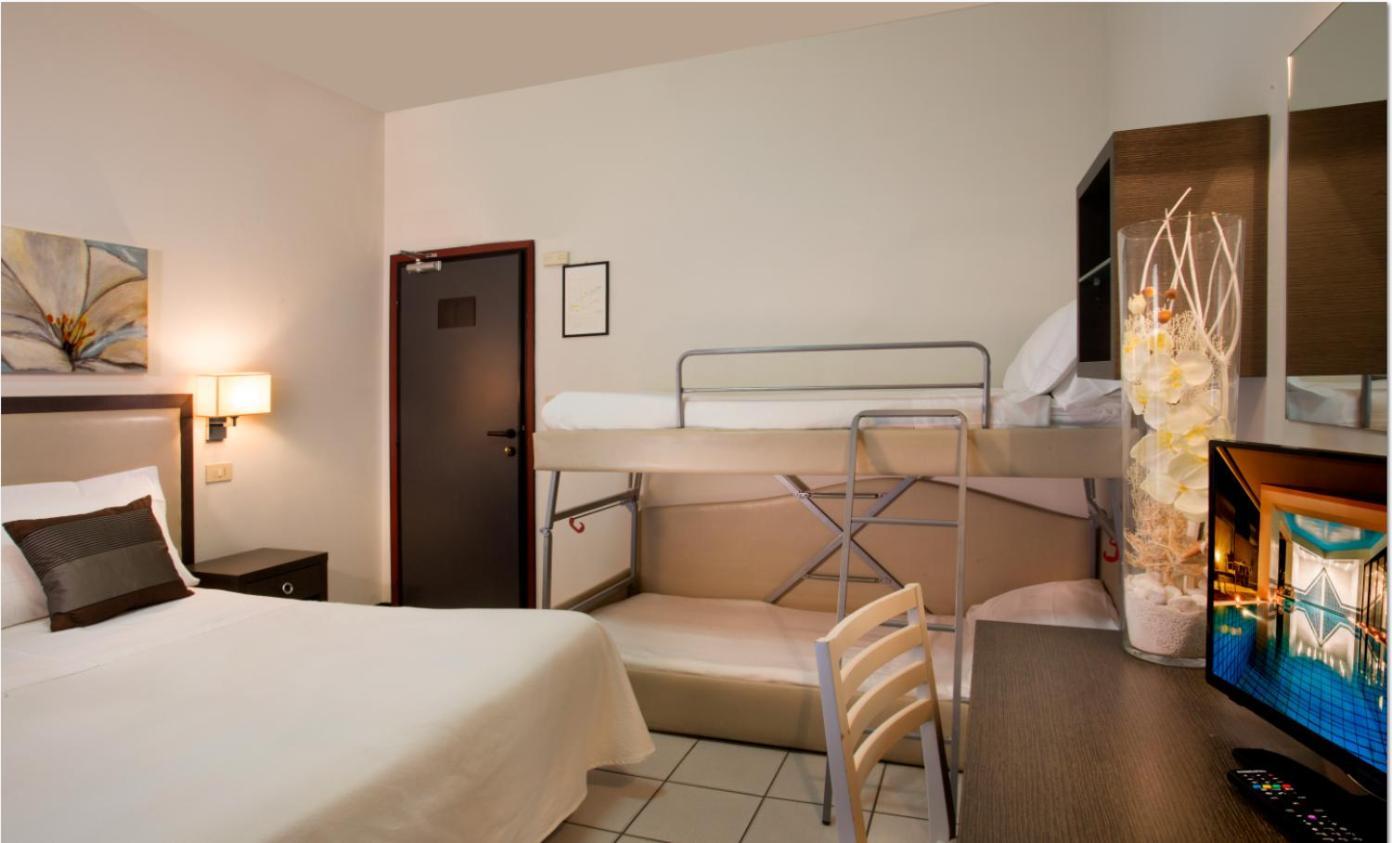 Hotel Ambassador Riccione Exterior photo